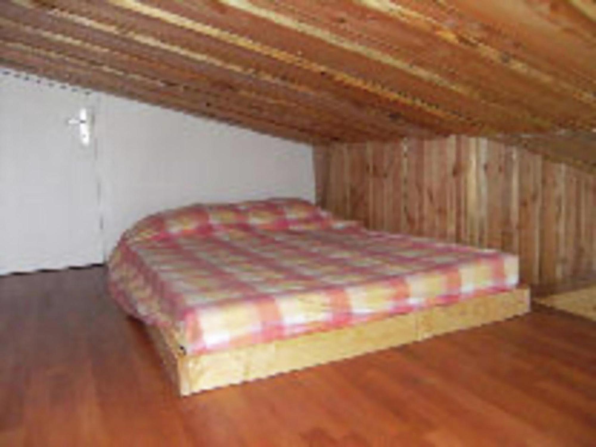 Cosy Holiday Home With Garden In Walscheid 外观 照片