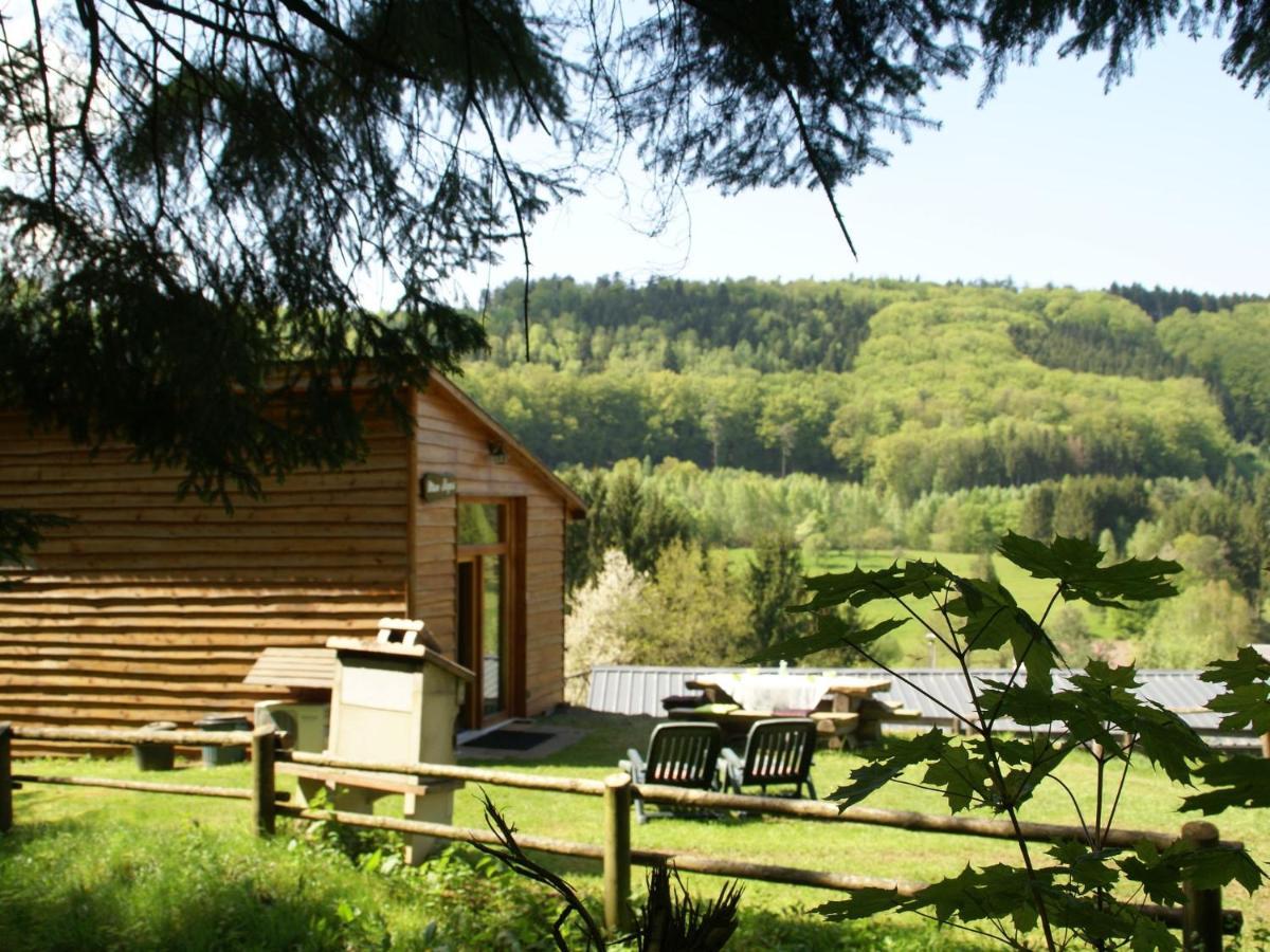 Cosy Holiday Home With Garden In Walscheid 外观 照片