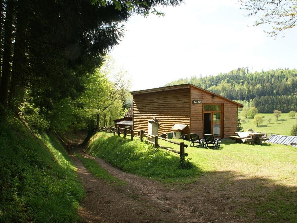 Cosy Holiday Home With Garden In Walscheid 外观 照片