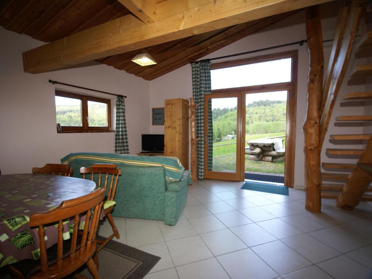 Cosy Holiday Home With Garden In Walscheid 外观 照片