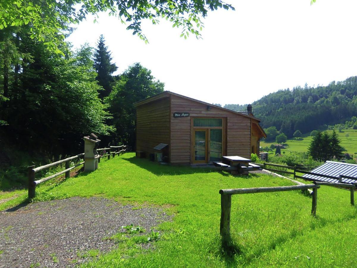 Cosy Holiday Home With Garden In Walscheid 外观 照片