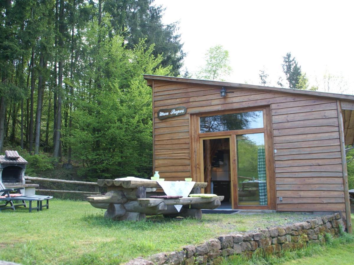 Cosy Holiday Home With Garden In Walscheid 外观 照片