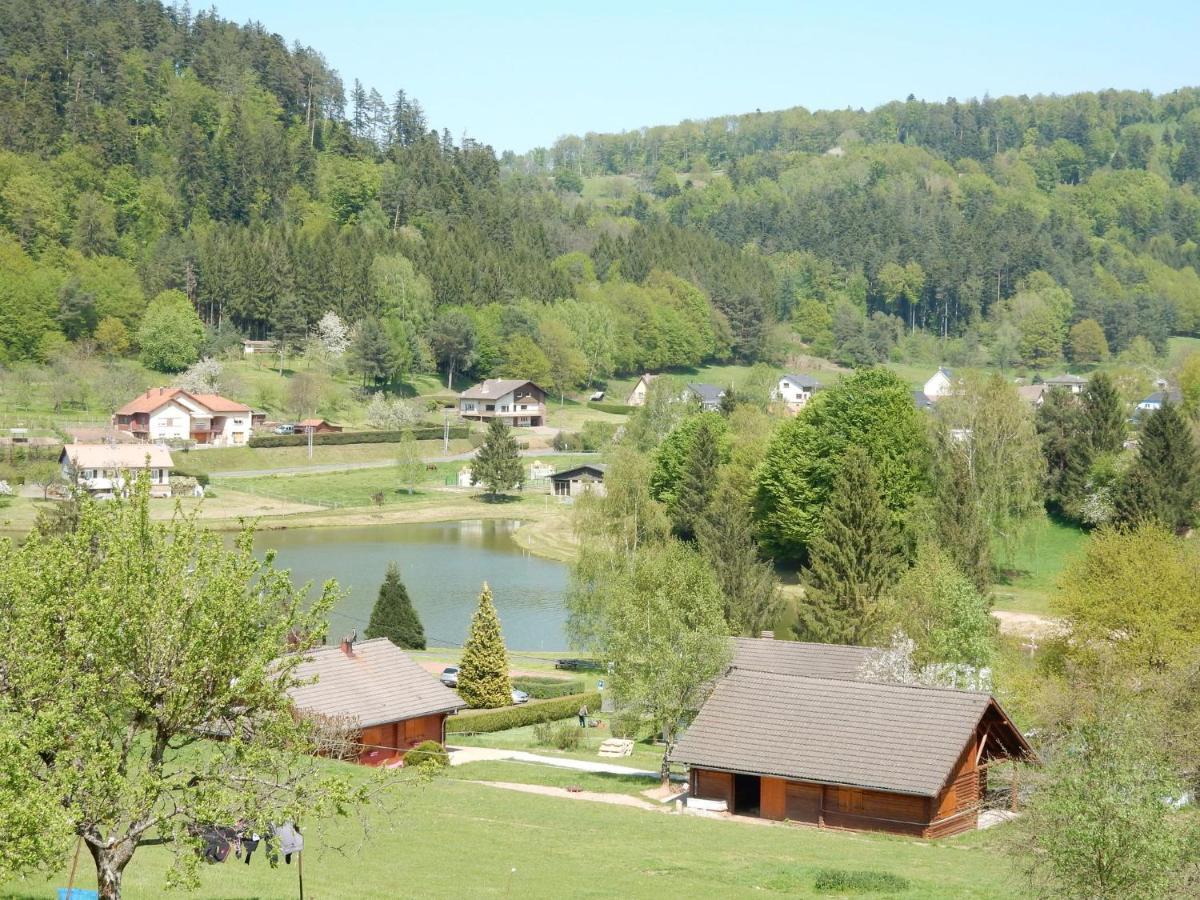 Cosy Holiday Home With Garden In Walscheid 外观 照片